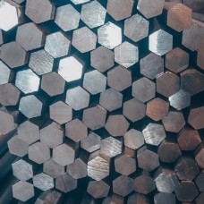 Пруток нержавеющий шестигранный со специальной отделкой поверхности 20Х13 0,85 мм ТУ 14-1-3957-85